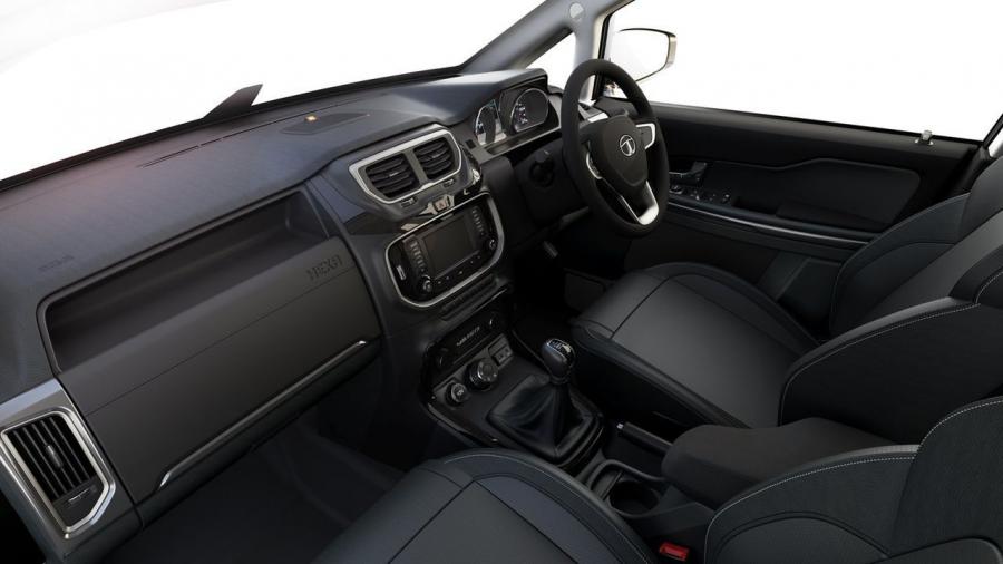 Интерьер Tata Hexa 2016 года  (фото 12 из 12)